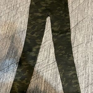 Camo Spanx leggings